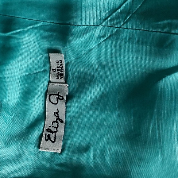 Eliza J -  sleeveless dress with side pockets. Size: 4. Colour: beautiful green. - Picture 4 of 5